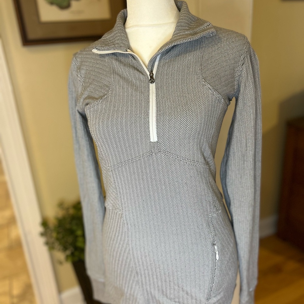 Lululemon Kanto Catch Me 1/2 Zip Herringbone Grey White Pullover Jacket Size 4